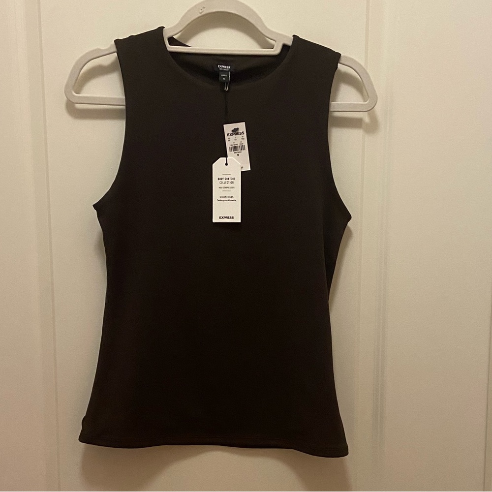 NWT Body Contour Matte Tank Top